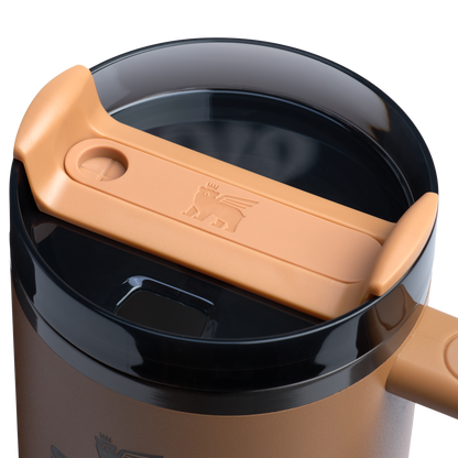 Large Capacity The Quencher H2.0 Flowstate Tumbler D050X - Double-Wall Vacuum Insulated Travel Tumbler with Straw Detail